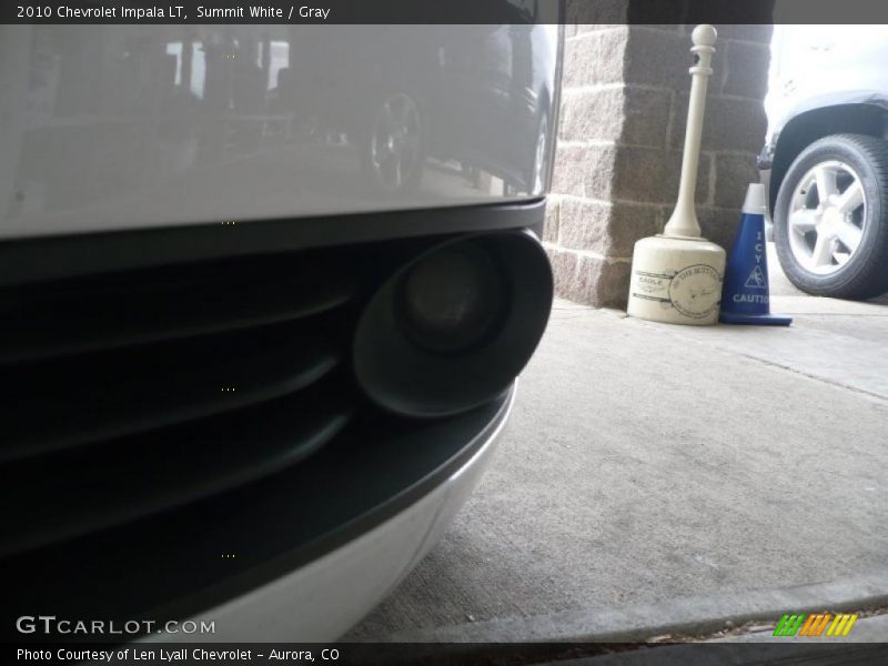 Summit White / Gray 2010 Chevrolet Impala LT