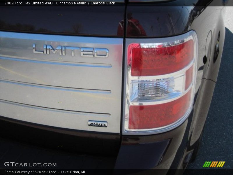 Cinnamon Metallic / Charcoal Black 2009 Ford Flex Limited AWD