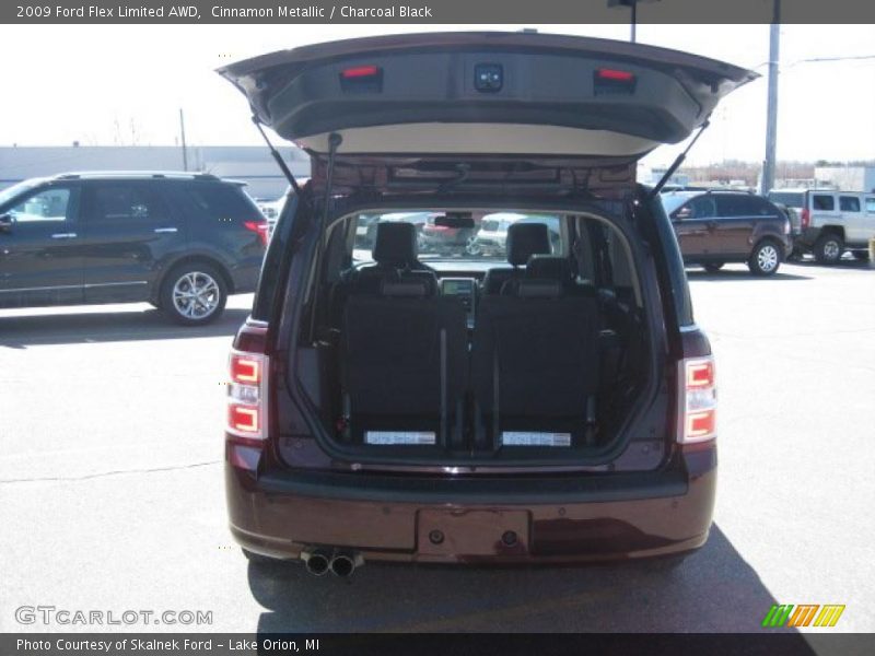 Cinnamon Metallic / Charcoal Black 2009 Ford Flex Limited AWD