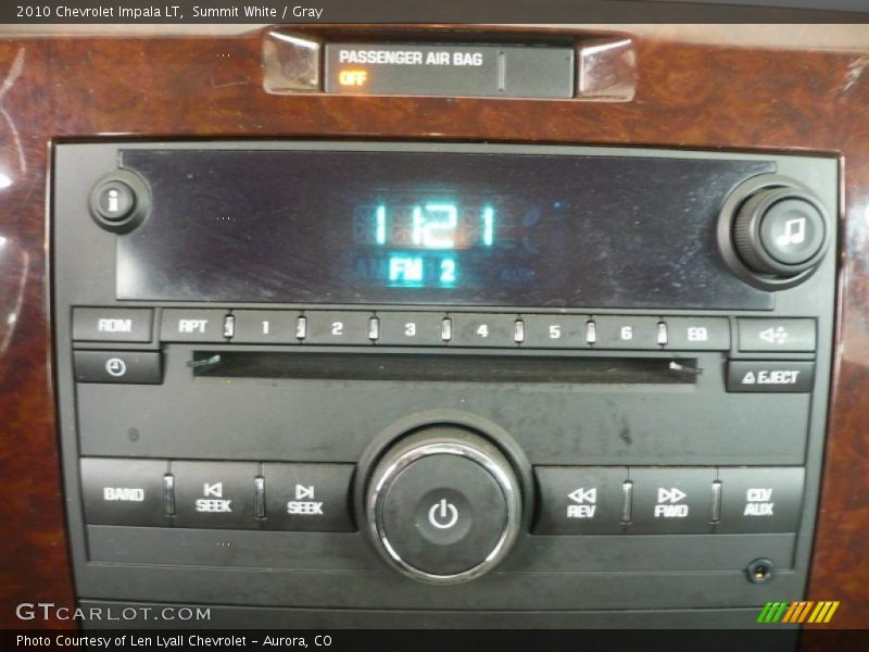 Summit White / Gray 2010 Chevrolet Impala LT