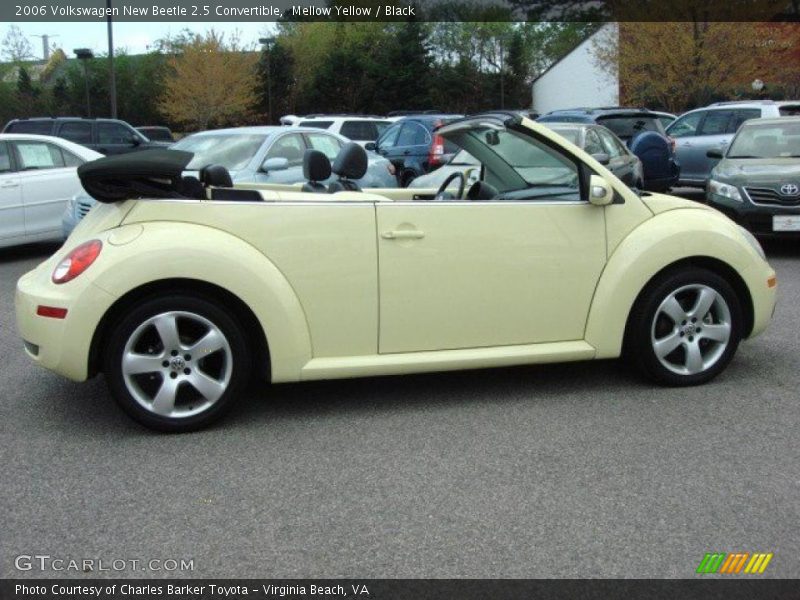 Mellow Yellow / Black 2006 Volkswagen New Beetle 2.5 Convertible