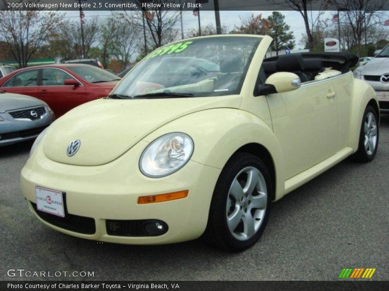 Front 3/4 View of 2006 New Beetle 2.5 Convertible