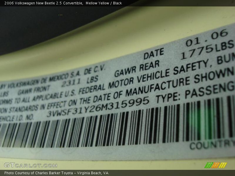 Mellow Yellow / Black 2006 Volkswagen New Beetle 2.5 Convertible