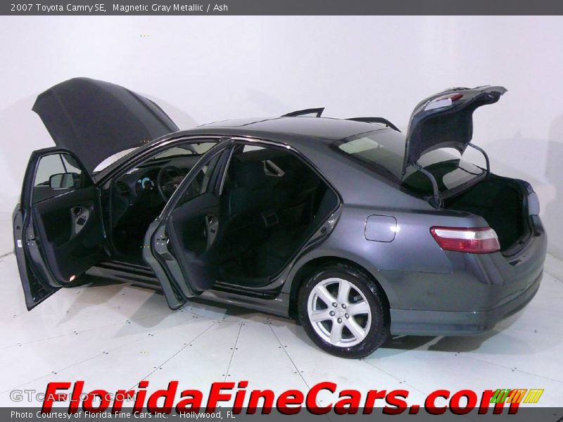 Magnetic Gray Metallic / Ash 2007 Toyota Camry SE