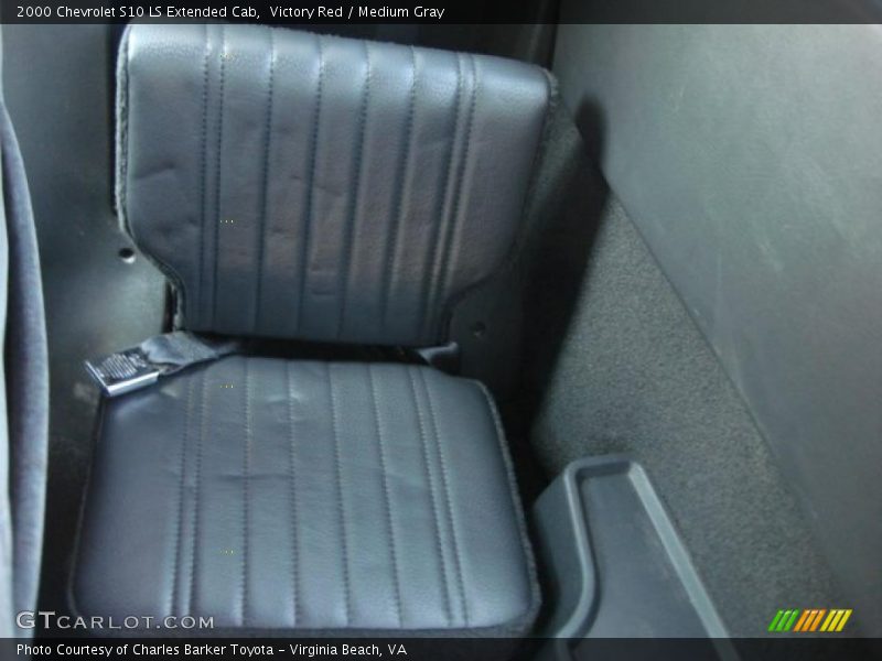 Victory Red / Medium Gray 2000 Chevrolet S10 LS Extended Cab