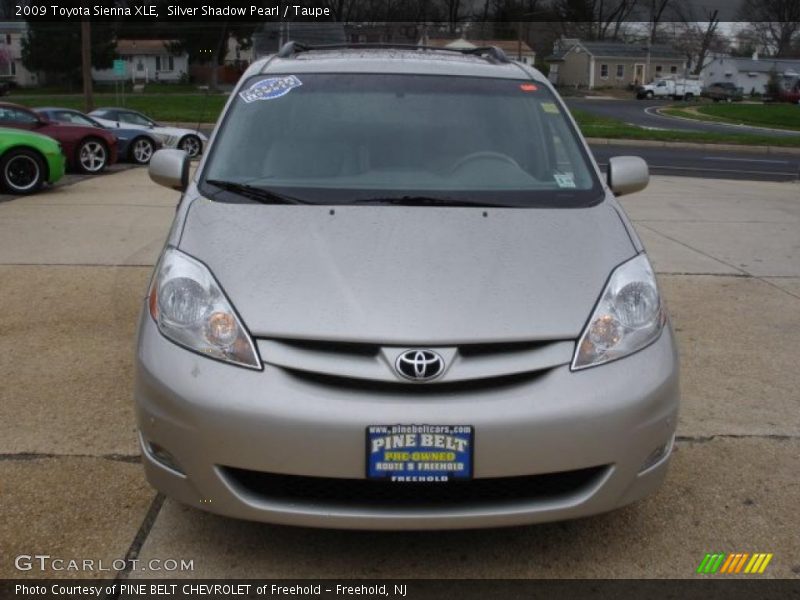 Silver Shadow Pearl / Taupe 2009 Toyota Sienna XLE