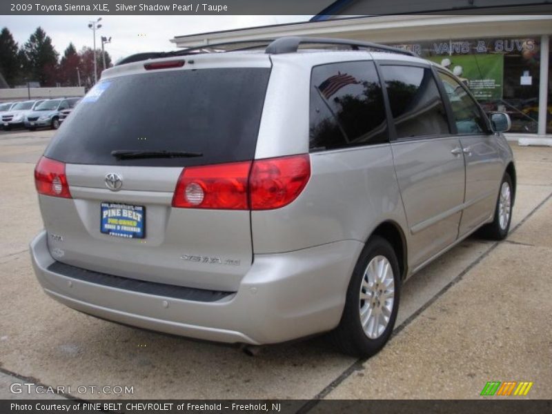 Silver Shadow Pearl / Taupe 2009 Toyota Sienna XLE