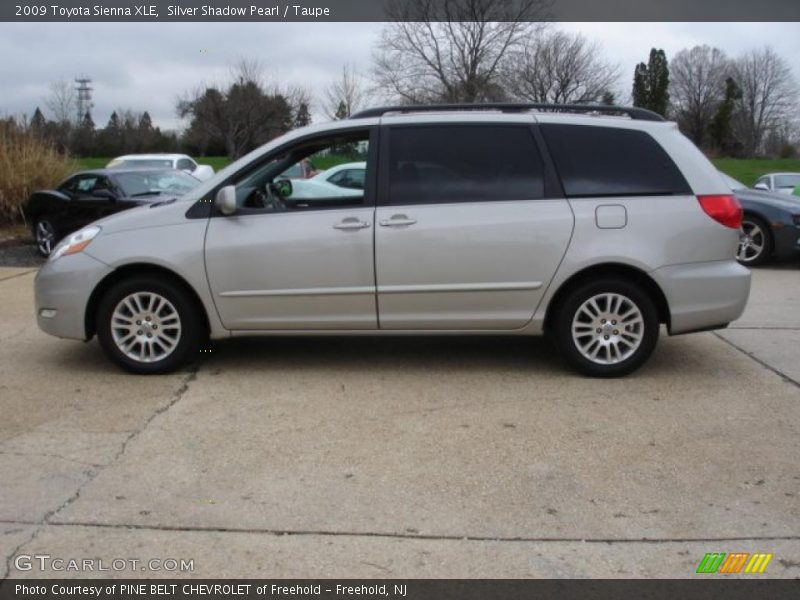 Silver Shadow Pearl / Taupe 2009 Toyota Sienna XLE