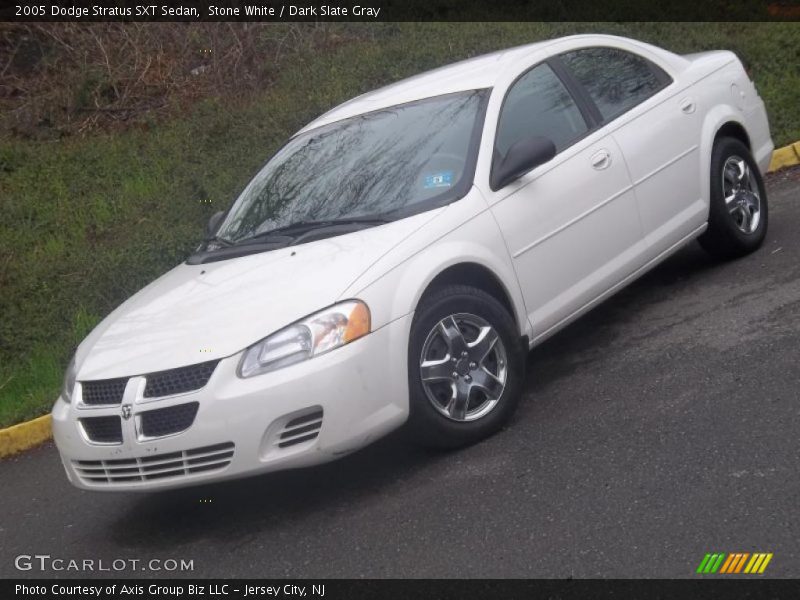 Stone White / Dark Slate Gray 2005 Dodge Stratus SXT Sedan