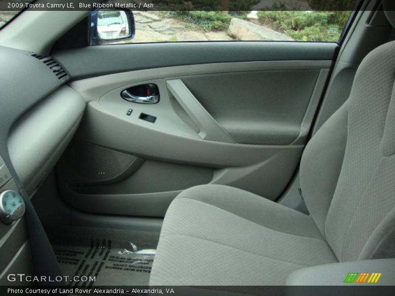 Blue Ribbon Metallic / Ash 2009 Toyota Camry LE