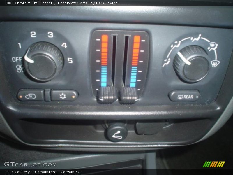 Light Pewter Metallic / Dark Pewter 2002 Chevrolet TrailBlazer LS