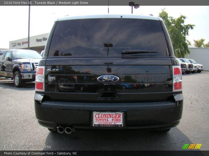 Tuxedo Black / Medium Light Stone 2010 Ford Flex SE