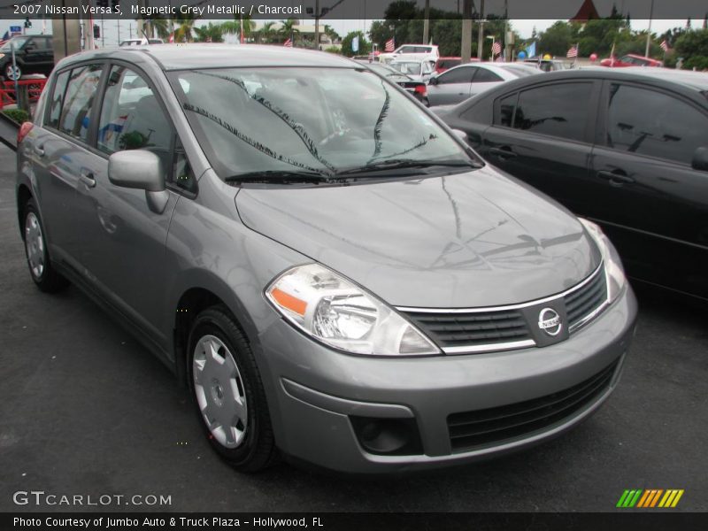 Magnetic Grey Metallic / Charcoal 2007 Nissan Versa S