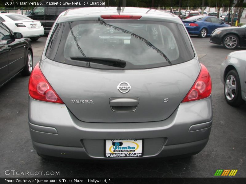 Magnetic Grey Metallic / Charcoal 2007 Nissan Versa S