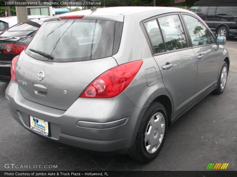 Magnetic Grey Metallic / Charcoal 2007 Nissan Versa S