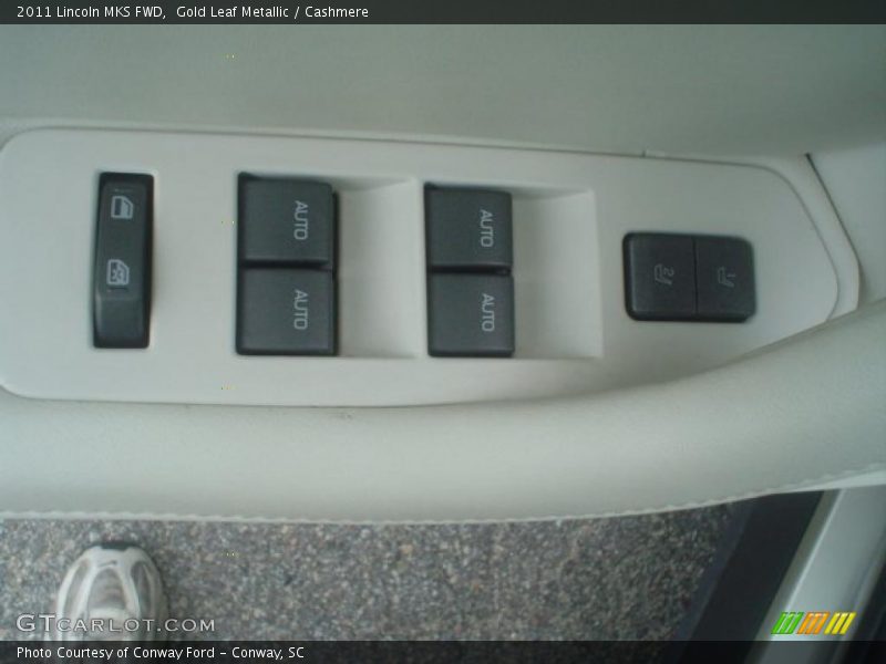 Gold Leaf Metallic / Cashmere 2011 Lincoln MKS FWD