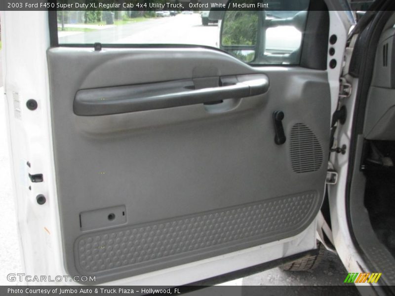 Oxford White / Medium Flint 2003 Ford F450 Super Duty XL Regular Cab 4x4 Utility Truck