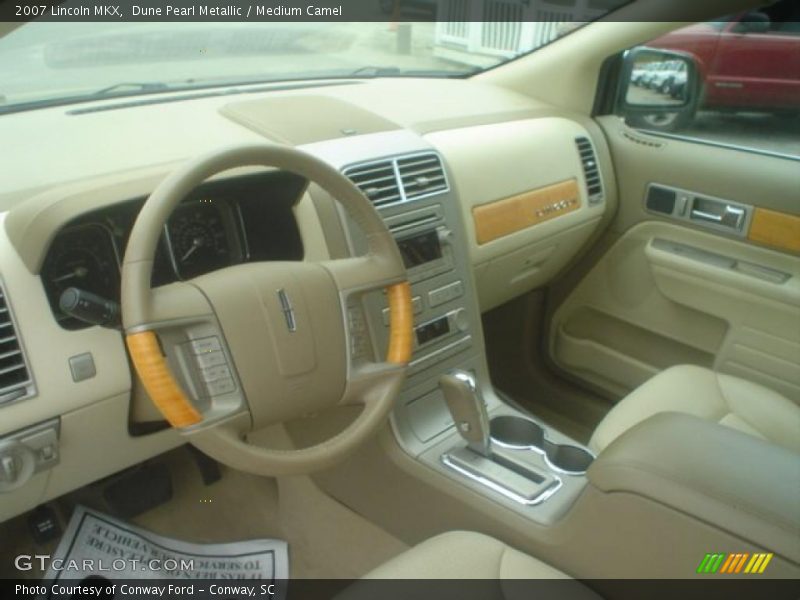 Dune Pearl Metallic / Medium Camel 2007 Lincoln MKX