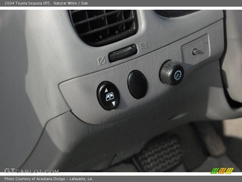 Natural White / Oak 2004 Toyota Sequoia SR5