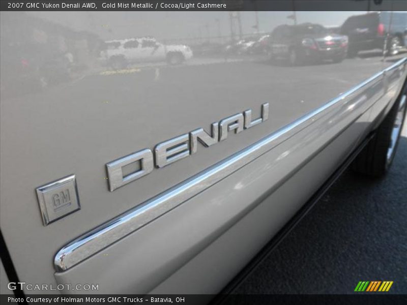 Gold Mist Metallic / Cocoa/Light Cashmere 2007 GMC Yukon Denali AWD