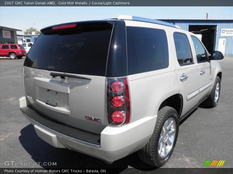 Gold Mist Metallic / Cocoa/Light Cashmere 2007 GMC Yukon Denali AWD