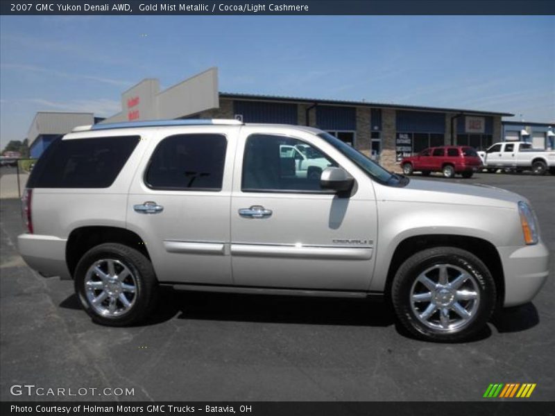 Gold Mist Metallic / Cocoa/Light Cashmere 2007 GMC Yukon Denali AWD