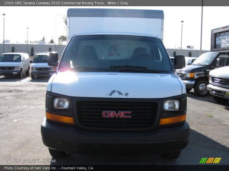 White / Gray 2004 GMC Savana Cutaway 3500 Commercial Moving Truck