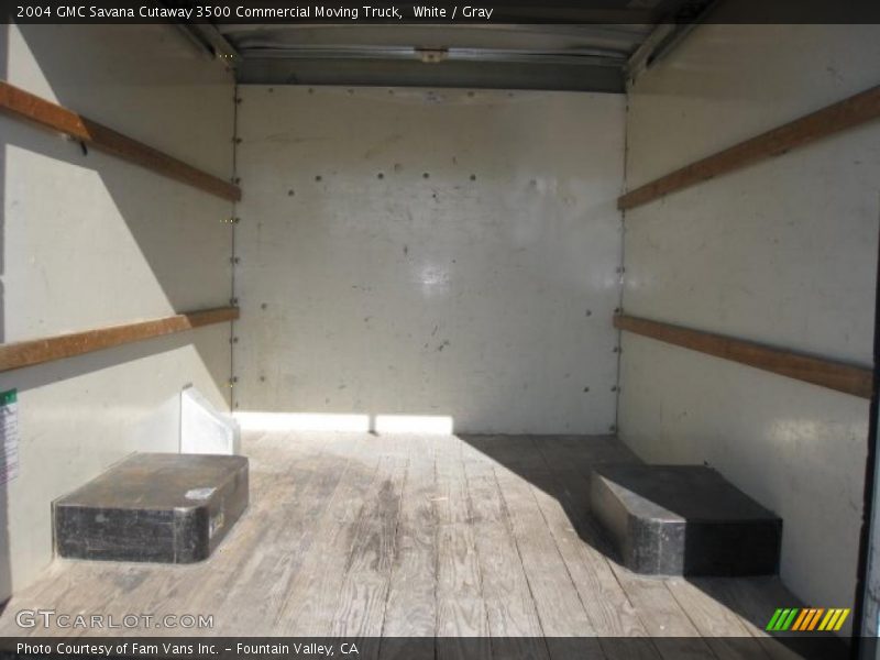 White / Gray 2004 GMC Savana Cutaway 3500 Commercial Moving Truck