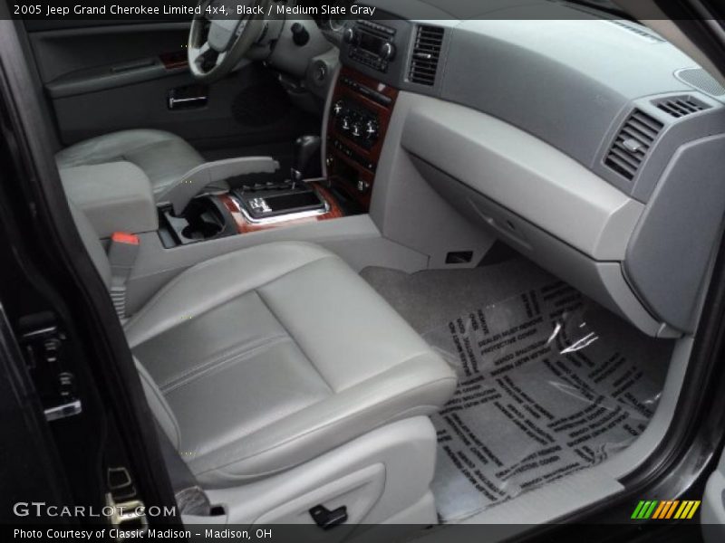 Black / Medium Slate Gray 2005 Jeep Grand Cherokee Limited 4x4