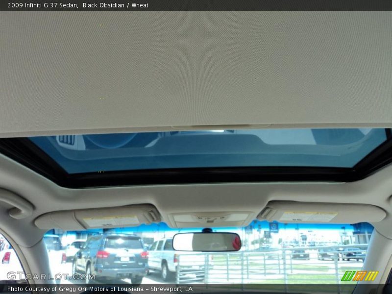 Sunroof of 2009 G 37 Sedan