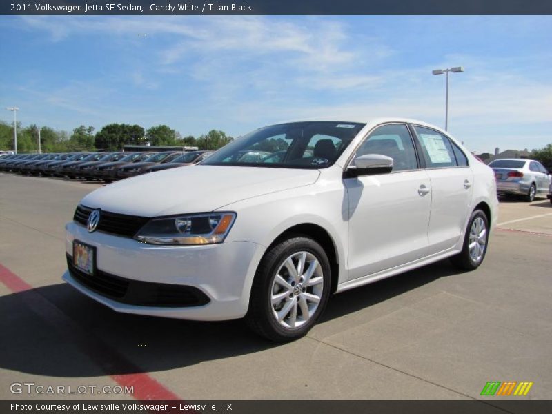 Candy White / Titan Black 2011 Volkswagen Jetta SE Sedan