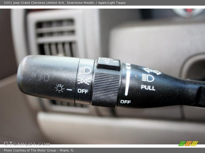 Silverstone Metallic / Agate/Light Taupe 2001 Jeep Grand Cherokee Limited 4x4