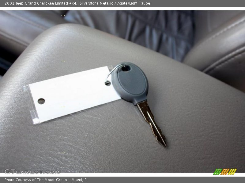 Silverstone Metallic / Agate/Light Taupe 2001 Jeep Grand Cherokee Limited 4x4