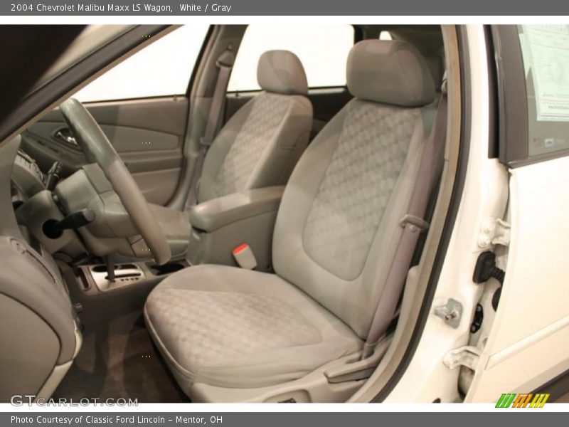 White / Gray 2004 Chevrolet Malibu Maxx LS Wagon