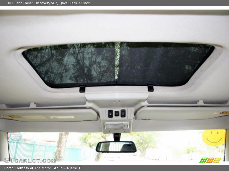 Java Black / Black 2003 Land Rover Discovery SE7