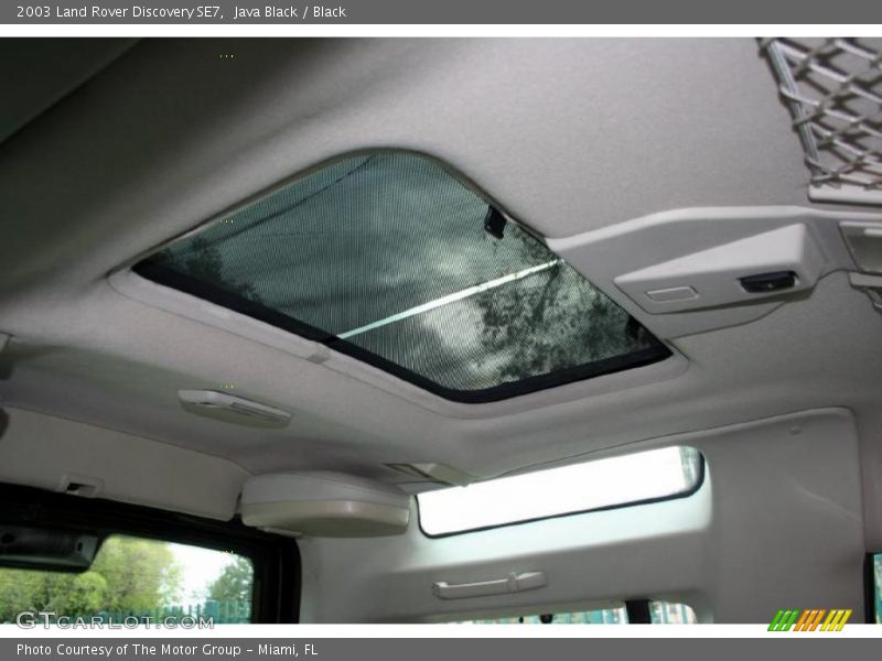 Java Black / Black 2003 Land Rover Discovery SE7