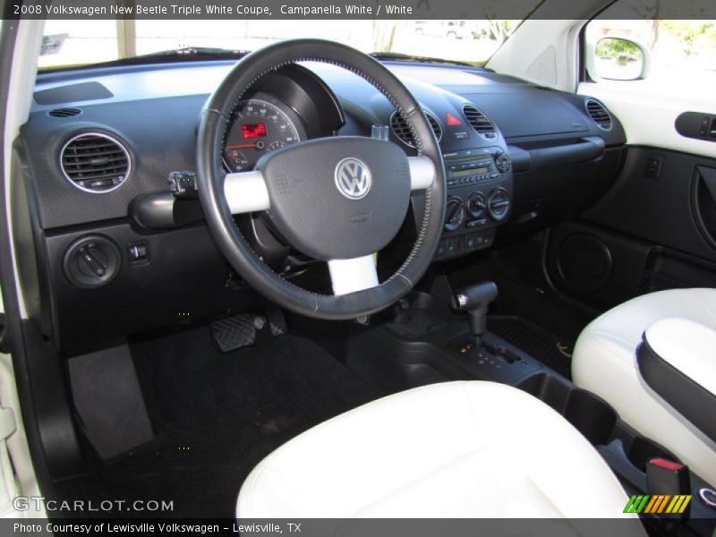 Dashboard of 2008 New Beetle Triple White Coupe