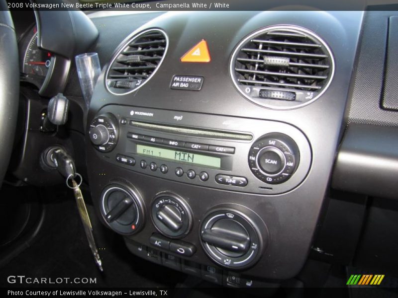 Campanella White / White 2008 Volkswagen New Beetle Triple White Coupe