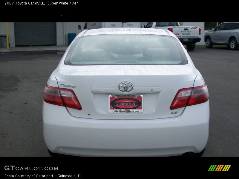 Super White / Ash 2007 Toyota Camry LE