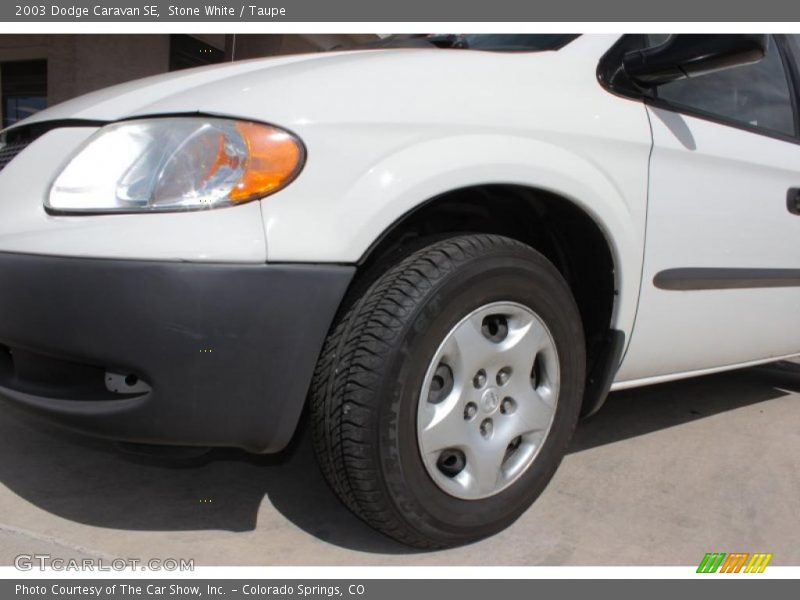 Stone White / Taupe 2003 Dodge Caravan SE