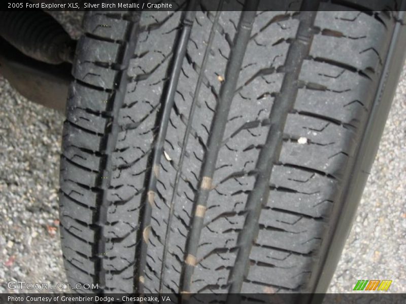 Silver Birch Metallic / Graphite 2005 Ford Explorer XLS