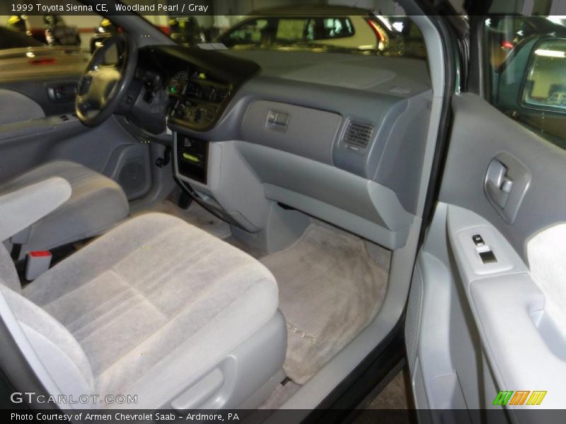 Woodland Pearl / Gray 1999 Toyota Sienna CE