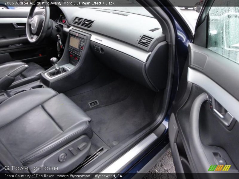 Moro Blue Pearl Effect / Black 2006 Audi S4 4.2 quattro Avant