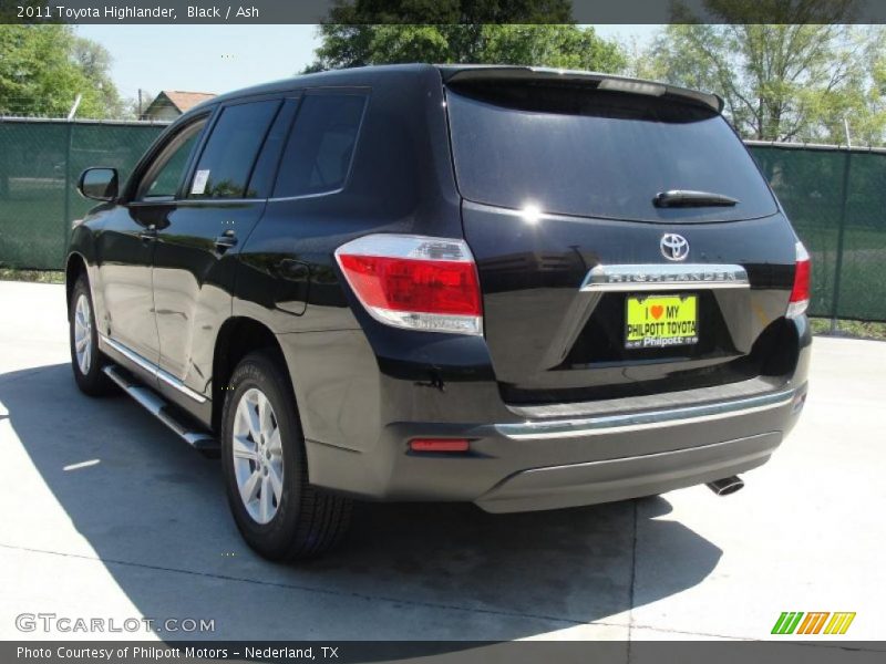 Black / Ash 2011 Toyota Highlander