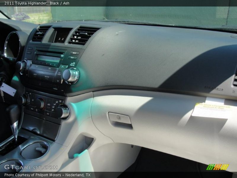 Black / Ash 2011 Toyota Highlander