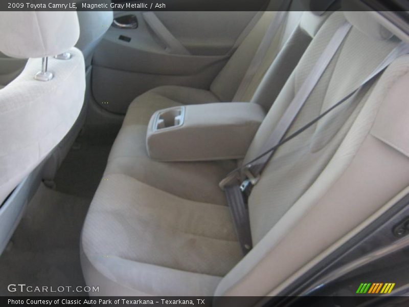 Magnetic Gray Metallic / Ash 2009 Toyota Camry LE