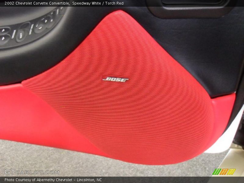 Speedway White / Torch Red 2002 Chevrolet Corvette Convertible
