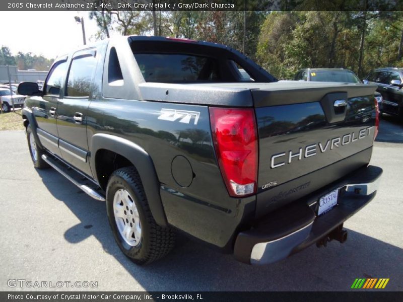 Dark Gray Metallic / Gray/Dark Charcoal 2005 Chevrolet Avalanche Z71 4x4