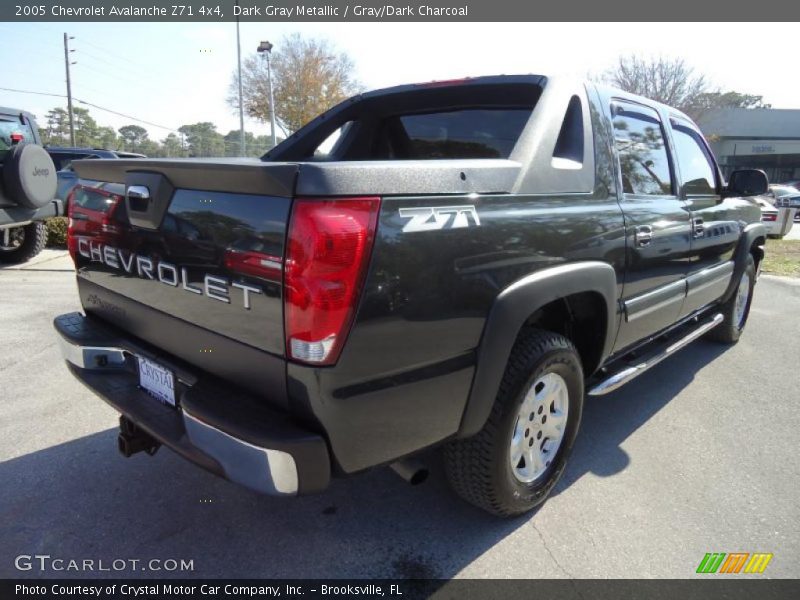 Dark Gray Metallic / Gray/Dark Charcoal 2005 Chevrolet Avalanche Z71 4x4