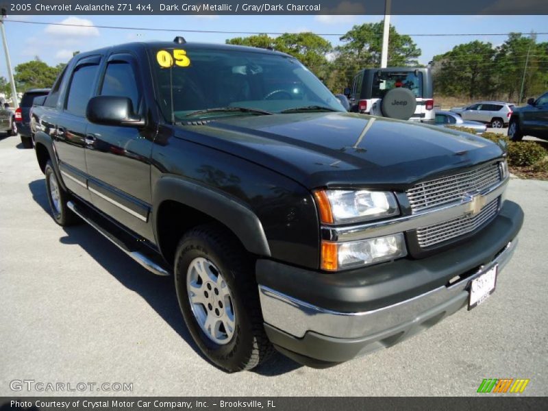 Dark Gray Metallic / Gray/Dark Charcoal 2005 Chevrolet Avalanche Z71 4x4
